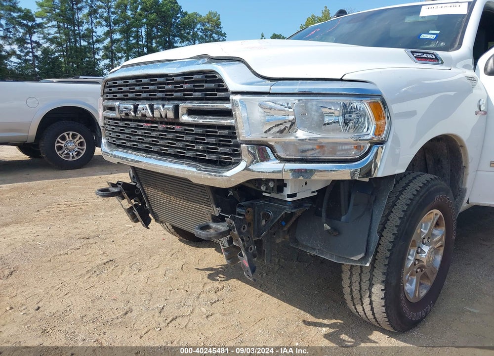 2024 RAM 2500 BIG HORN 4X4 6'4 BOX VIN: 3C6UR5DL9RG101529