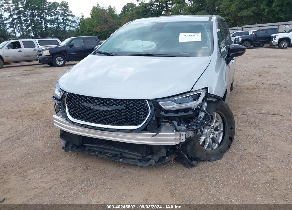 2024 CHRYSLER PACIFICA TOURING L VIN: 2C4RC1BG3RR132896