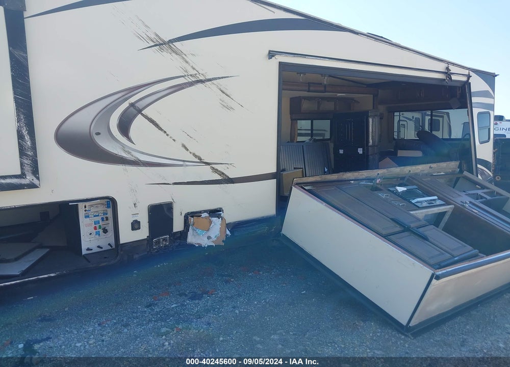 2019 GRAND DESI REFLECTION VIN: 573FR3622K3322059