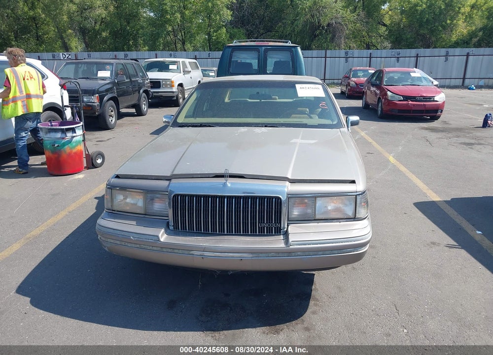 1994 LINCOLN TOWN CAR SIGNATURE/TOURNAMENT VIN: 1LNLM82WXRY733006