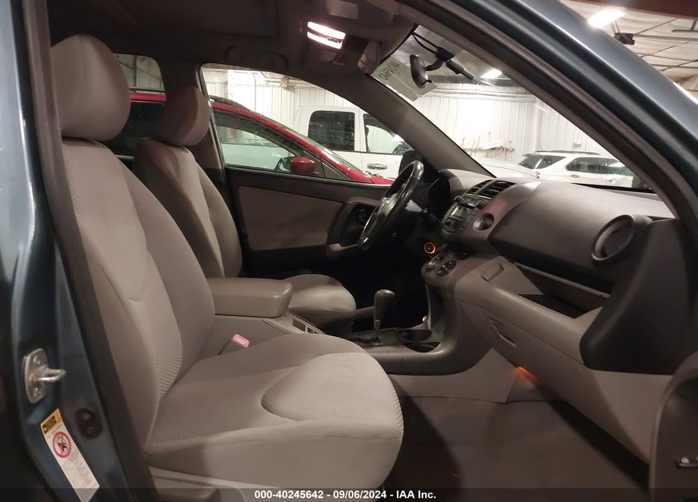 2008 TOYOTA RAV4 LIMITED VIN: JTMBD31V986055578