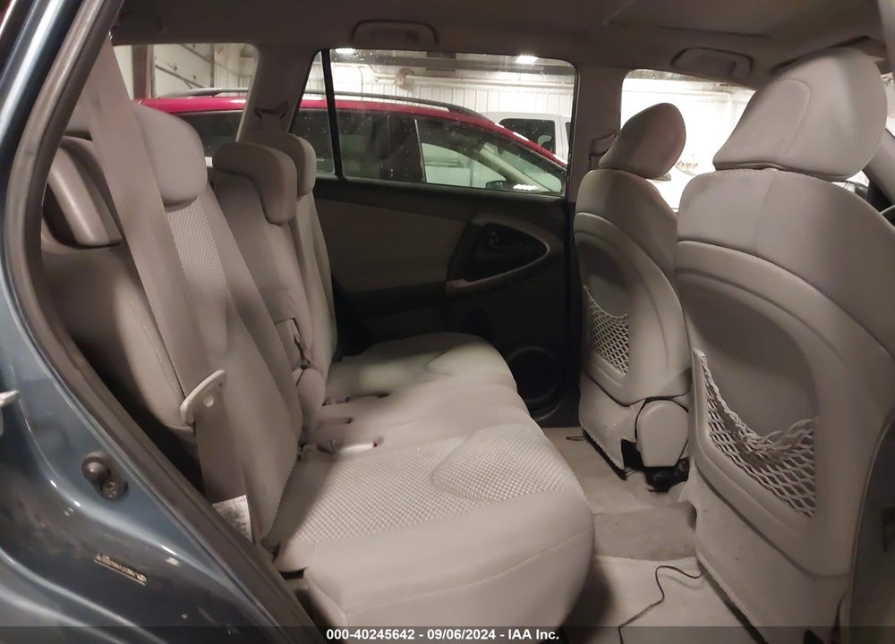 2008 TOYOTA RAV4 LIMITED VIN: JTMBD31V986055578