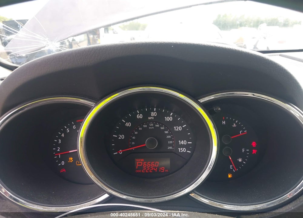 2011 KIA SORENTO LX VIN: 5XYKT4A19BG184317