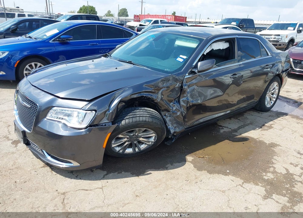 2017 CHRYSLER 300 LIMITED VIN: 2C3CCAAGXHH662086