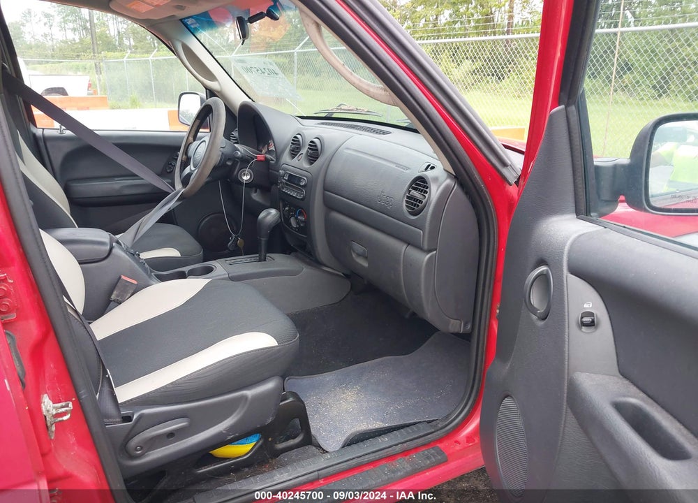 2003 JEEP LIBERTY SPORT VIN: 1J8GK48K33W693906