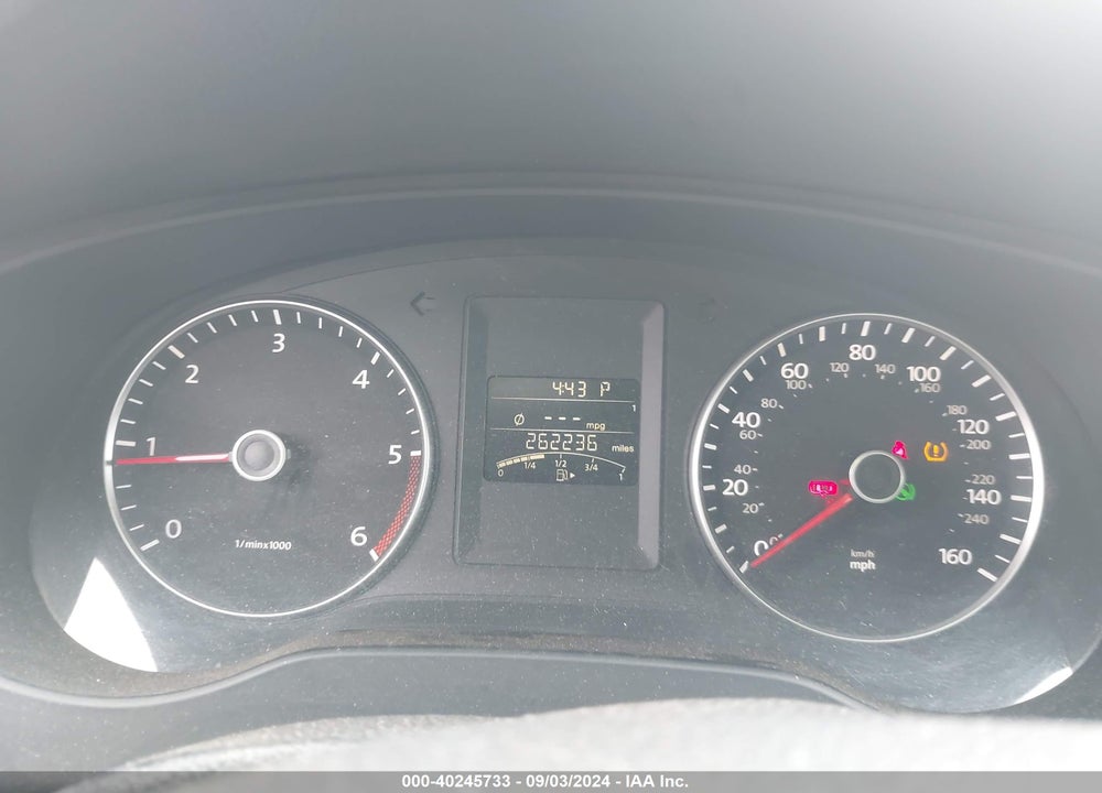 2012 VOLKSWAGEN JETTA 2.0L TDI VIN: 3VWLL7AJ4CM338553