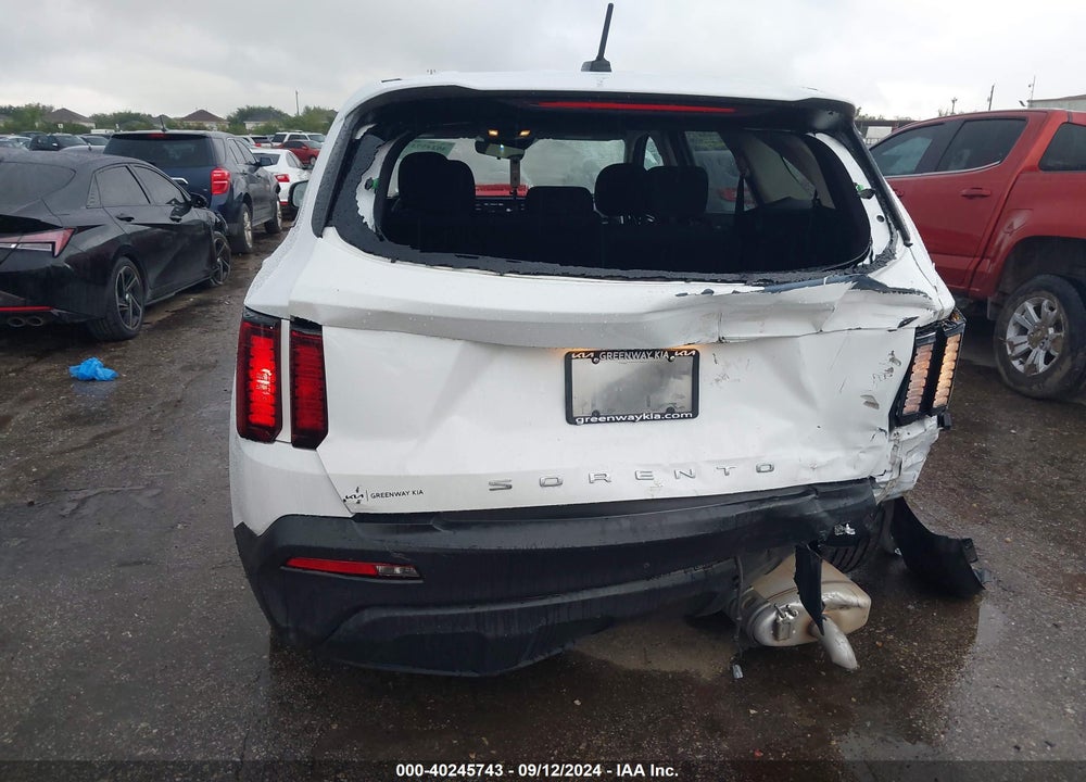 2022 KIA SORENTO LX VIN: 5XYRG4LC5NG112262