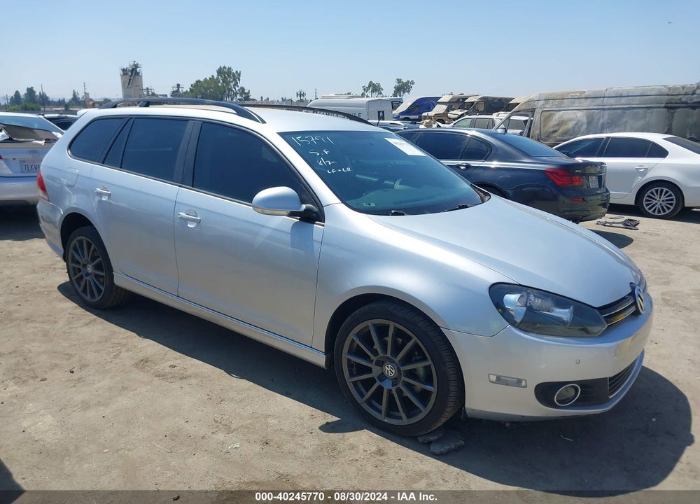 2013 VOLKSWAGEN JETTA SPORTWAGEN 2.5L S/2.5L SE VIN: 3VWPP7AJ5DM692282