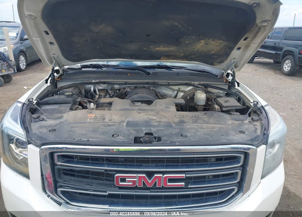 2015 GMC YUKON XL 1500 SLT VIN: 1GKS2HKC4FR545698