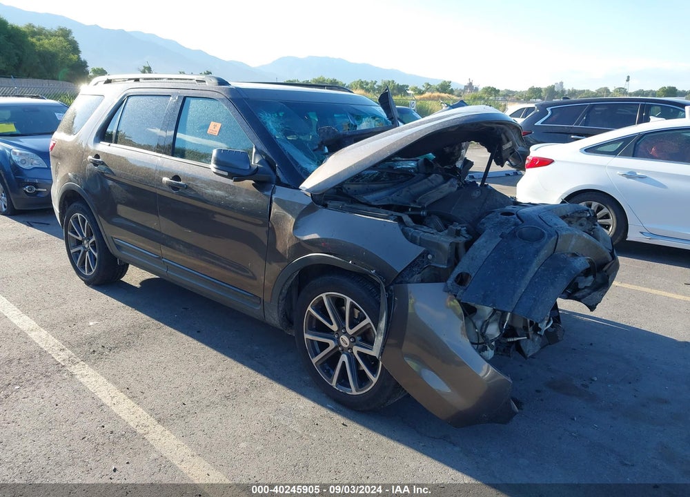2015 FORD EXPLORER XLT VIN: 1FM5K7D82FGB59901