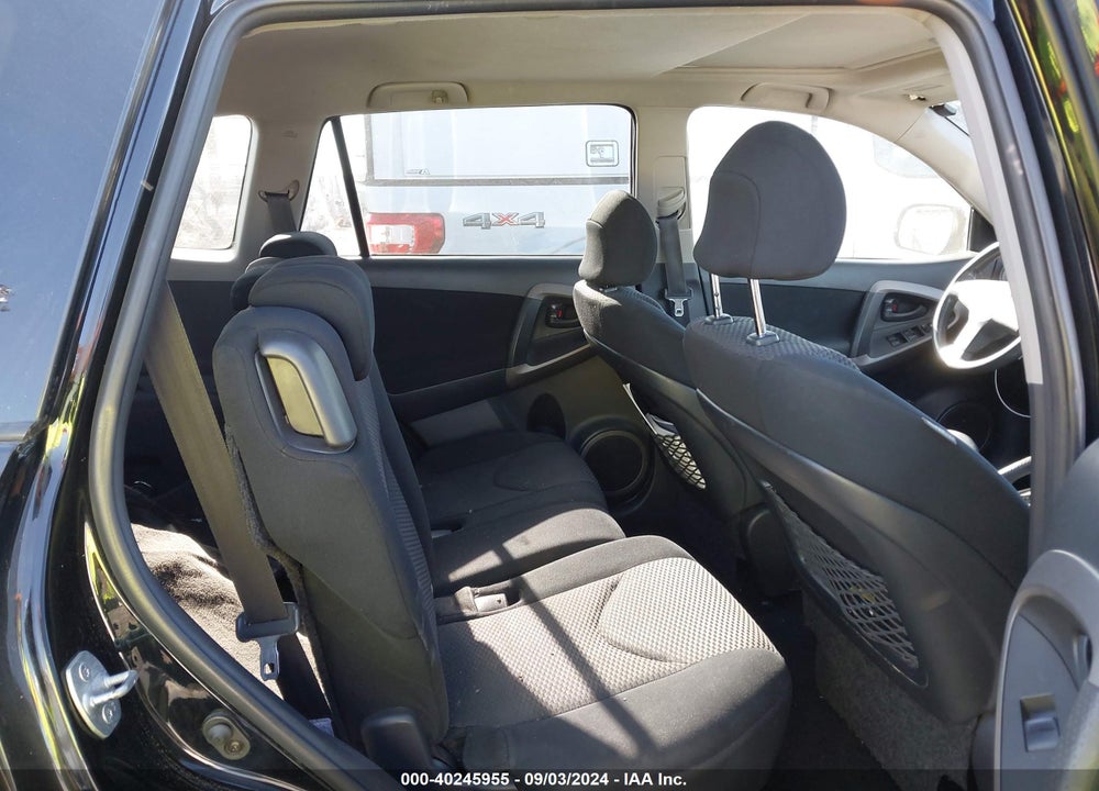 2006 TOYOTA RAV4 SPORT VIN: JTMZD32V066001483