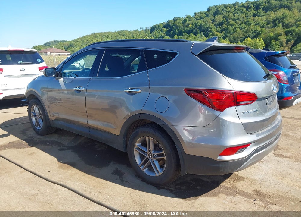 2017 HYUNDAI SANTA FE SPORT 2.4L VIN: 5NMZUDLB7HH021911