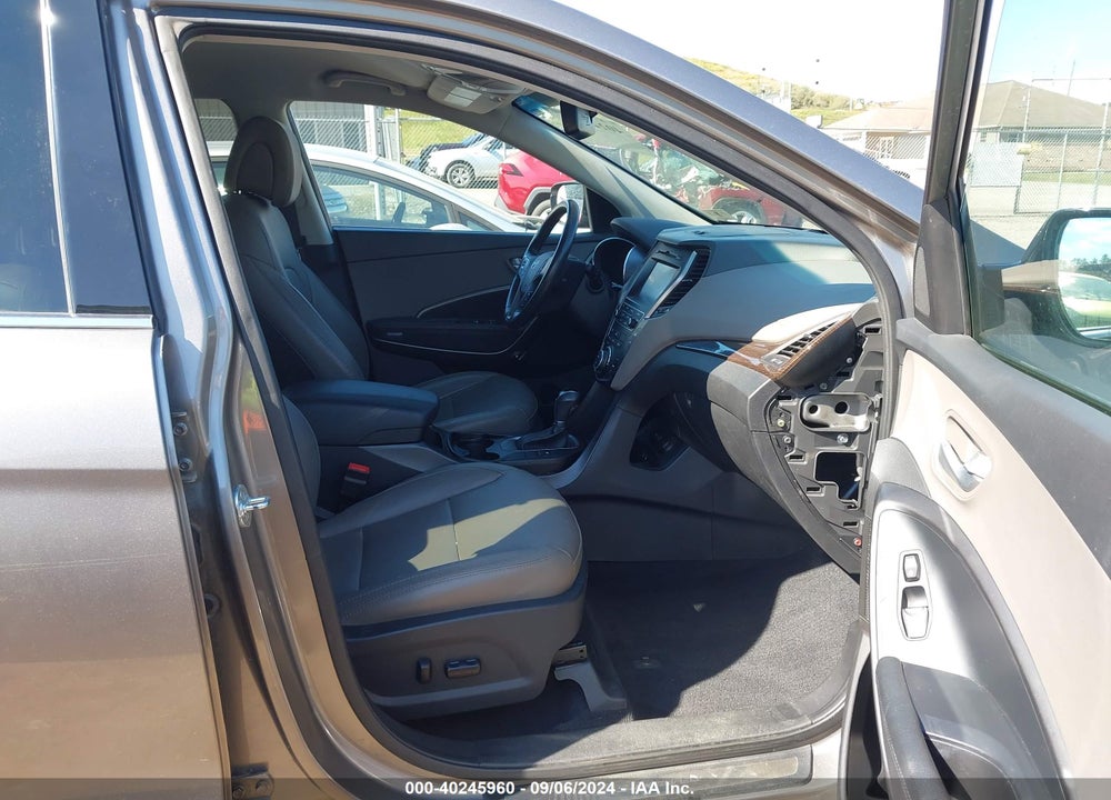 2017 HYUNDAI SANTA FE SPORT 2.4L VIN: 5NMZUDLB7HH021911