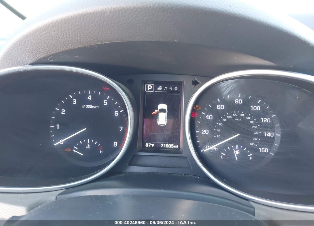 2017 HYUNDAI SANTA FE SPORT 2.4L VIN: 5NMZUDLB7HH021911