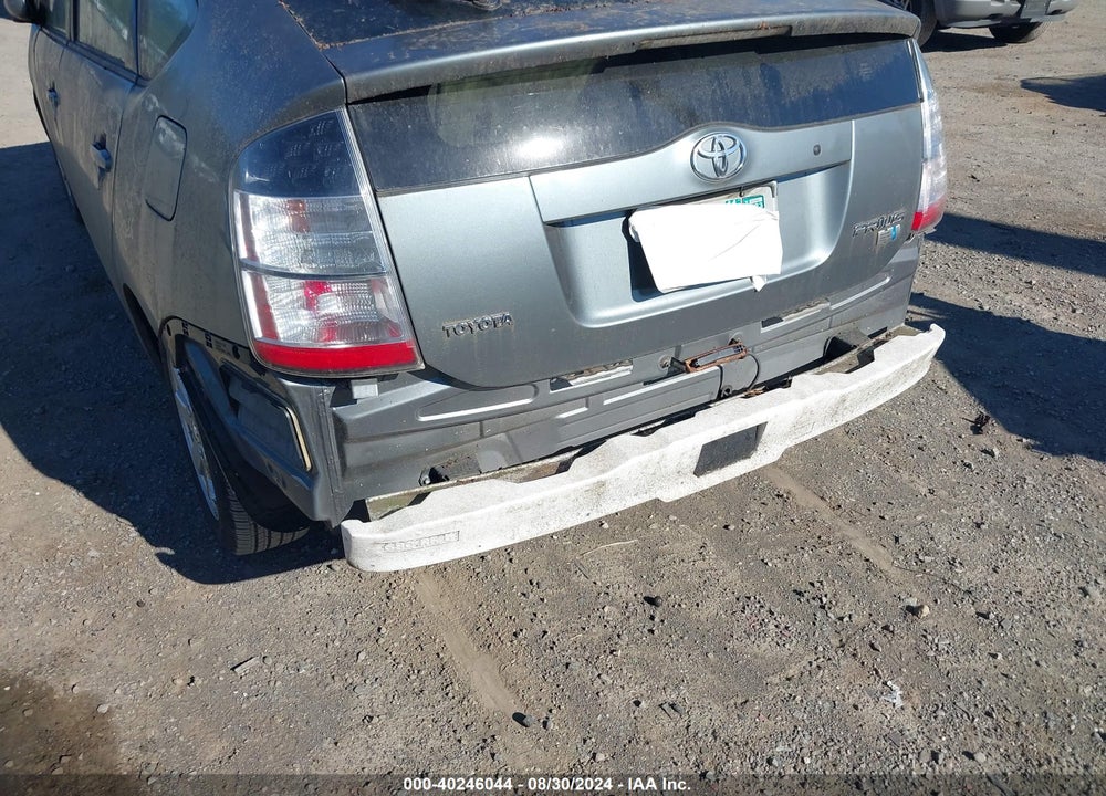 2005 TOYOTA PRIUS VIN: JTDKB20U053013306