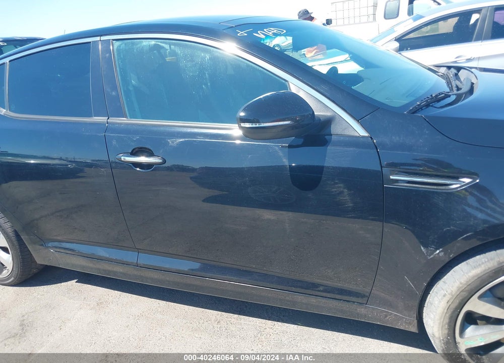 2012 KIA OPTIMA SX VIN: 5XXGR4A69CG052678