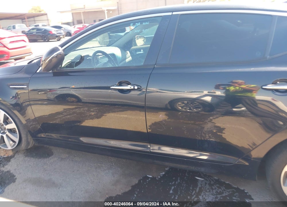 2012 KIA OPTIMA SX VIN: 5XXGR4A69CG052678