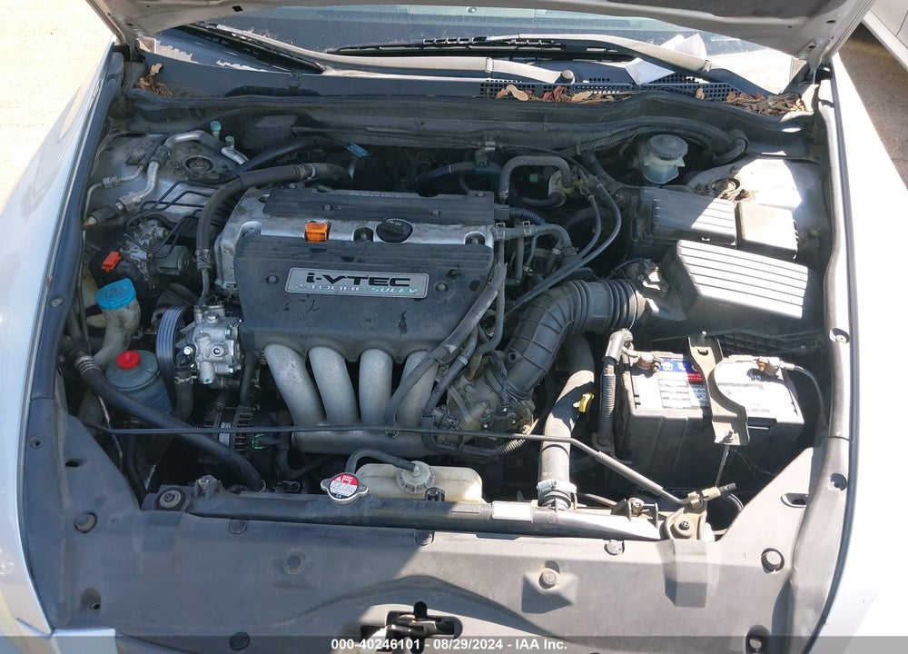 2004 HONDA ACCORD 2.4 EX VIN: JHMCM567X4C005535