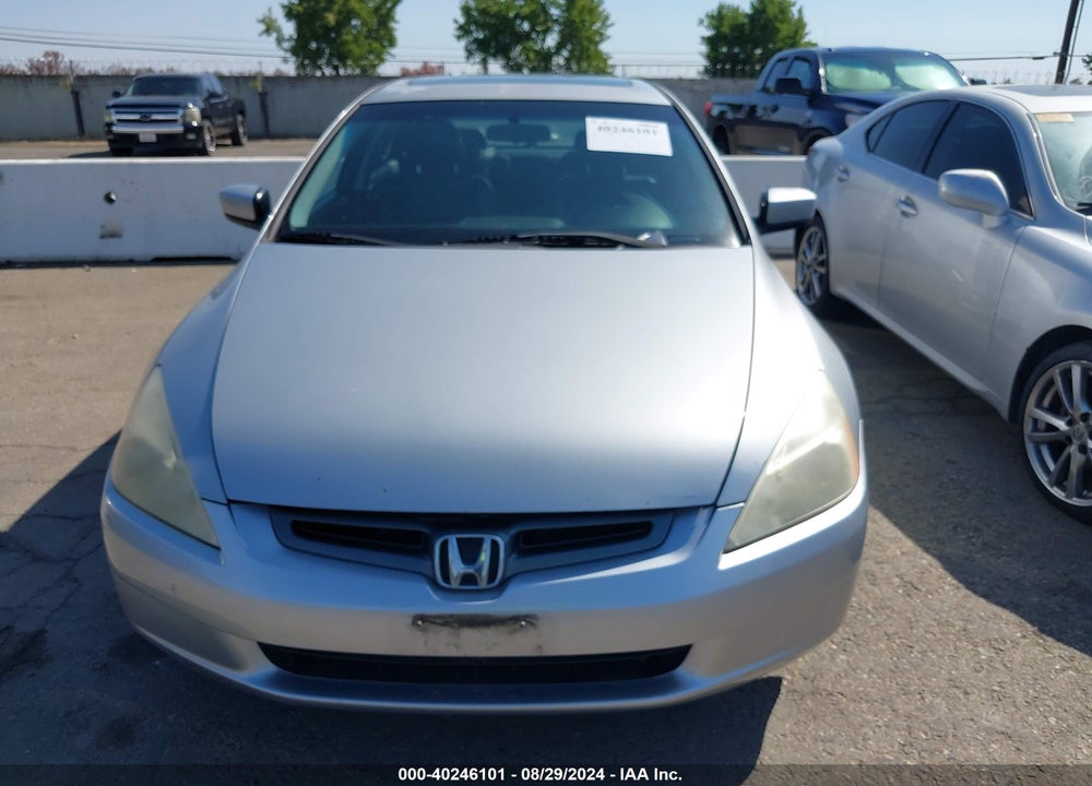 2004 HONDA ACCORD 2.4 EX VIN: JHMCM567X4C005535