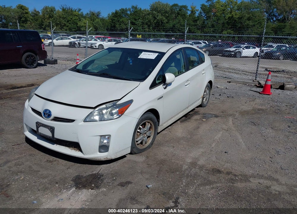 2011 TOYOTA PRIUS TWO VIN: JTDKN3DU0B0303792