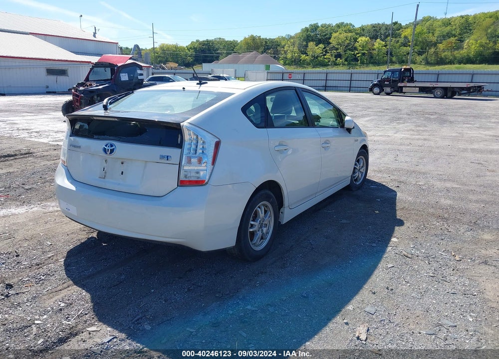 2011 TOYOTA PRIUS TWO VIN: JTDKN3DU0B0303792