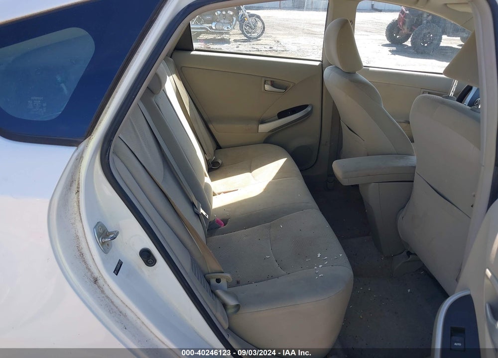 2011 TOYOTA PRIUS TWO VIN: JTDKN3DU0B0303792