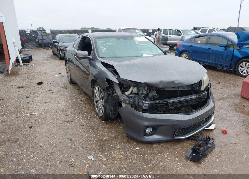 2013 HONDA ACCORD EX-L V-6 VIN: 1HGCT2A81DA001504