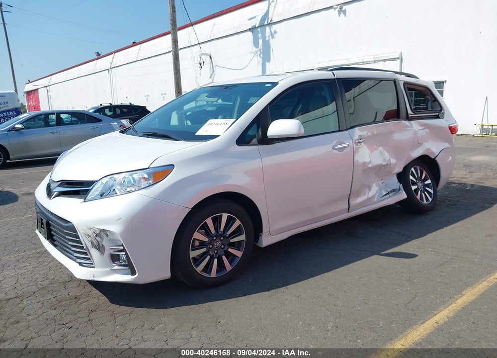 2018 TOYOTA SIENNA XLE 7 PASSENGER VIN: 5TDDZ3DC1JS206228
