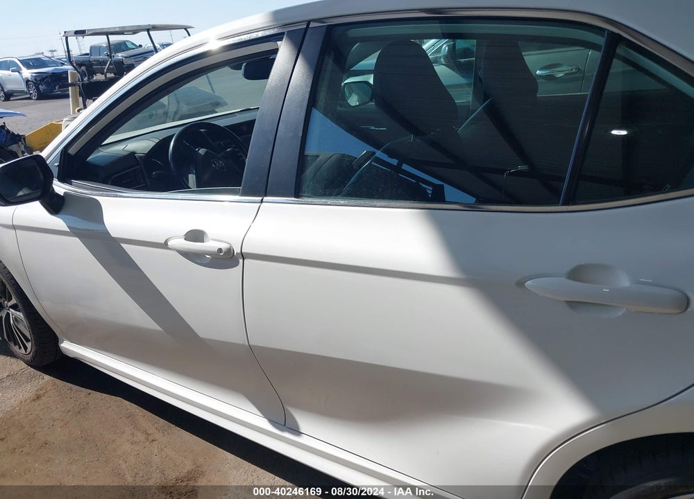 2019 TOYOTA CAMRY SE VIN: 4T1B11HK2KU244483