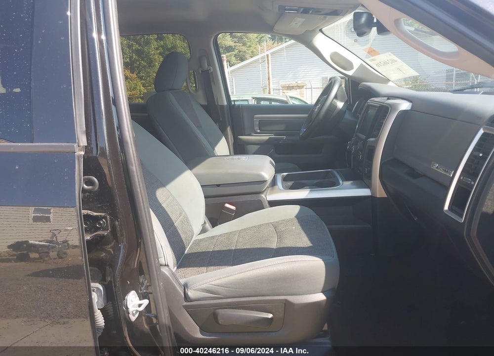 2017 RAM 1500 BIG HORN 4X4 5'7 BOX VIN: 3C6RR7LT7HG688931