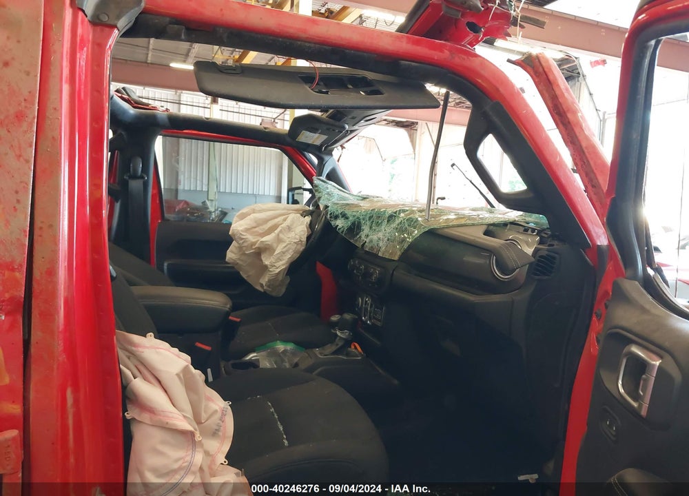 2018 JEEP WRANGLER UNLIMITED SAHARA VIN: 1C4HJXEG8JW233489