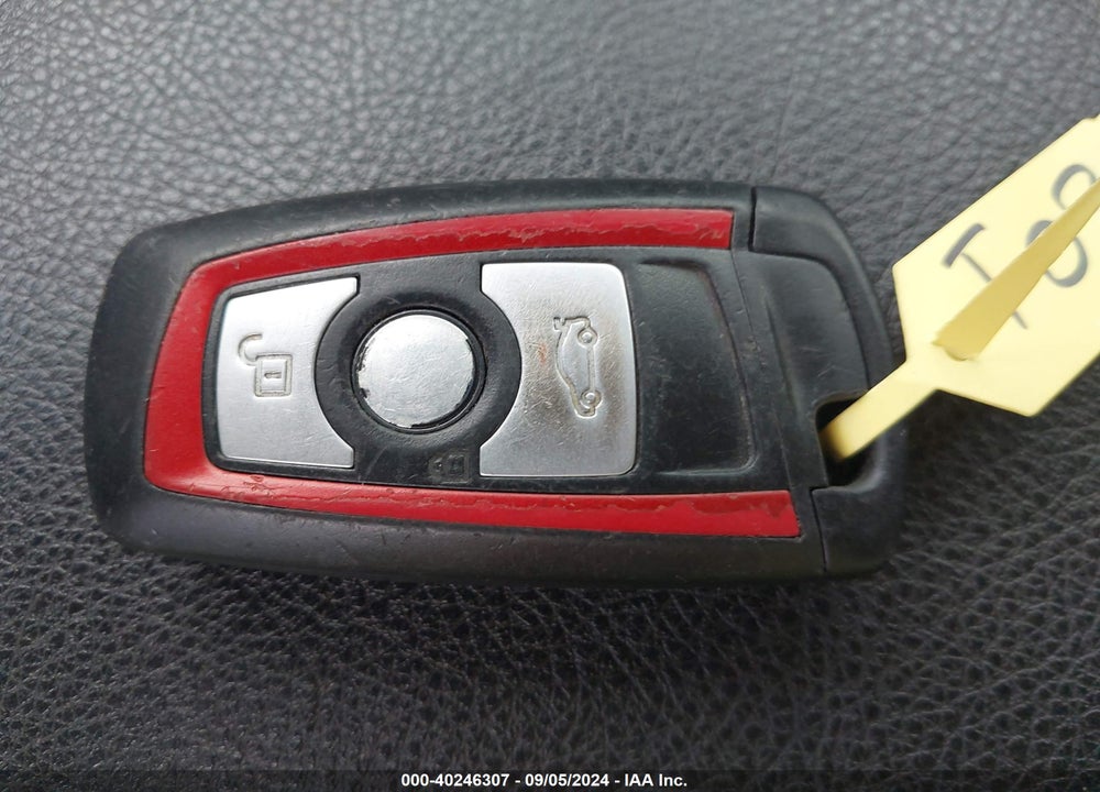 2013 BMW 328I VIN: WBA3A5G57DNN66011