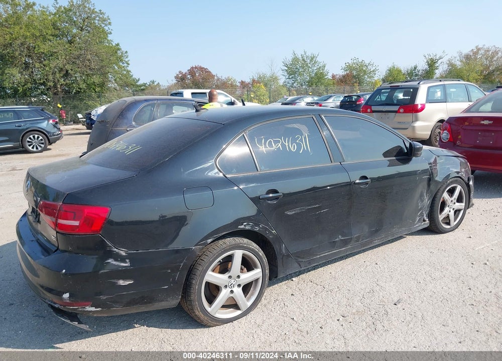 2015 VOLKSWAGEN JETTA VIN: 3VWD07AJ9FM411420