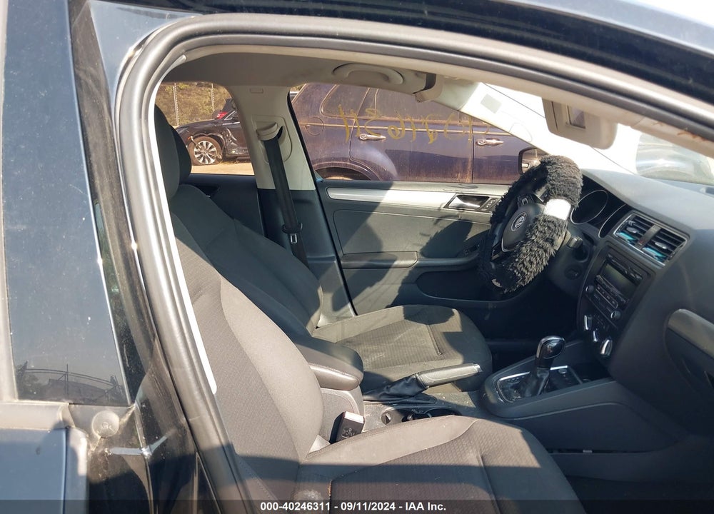 2015 VOLKSWAGEN JETTA VIN: 3VWD07AJ9FM411420
