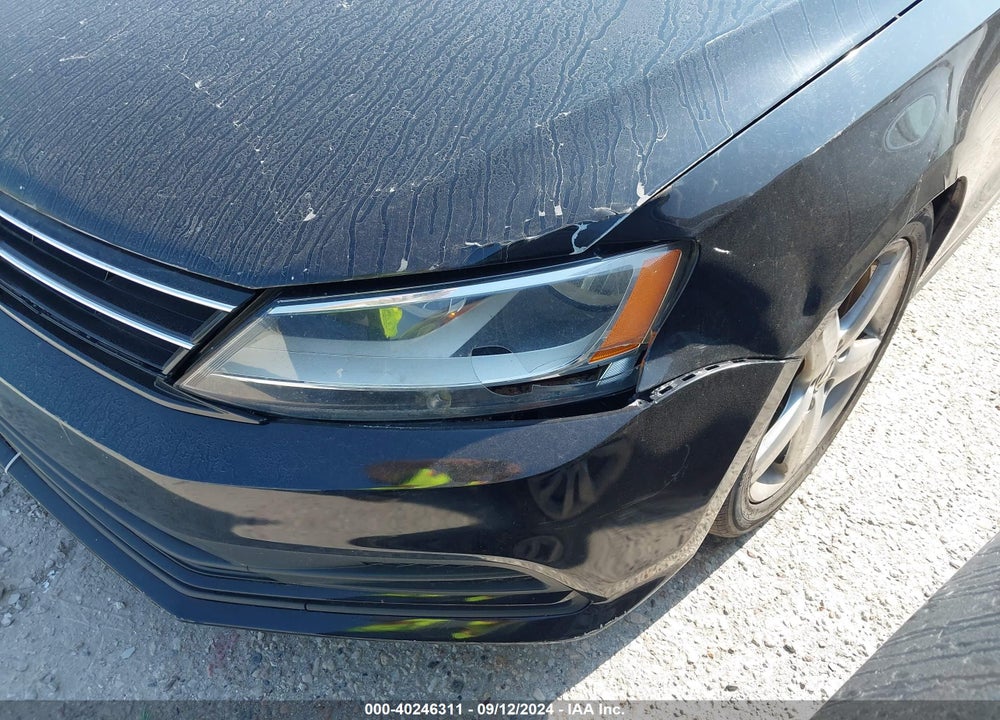 2015 VOLKSWAGEN JETTA VIN: 3VWD07AJ9FM411420