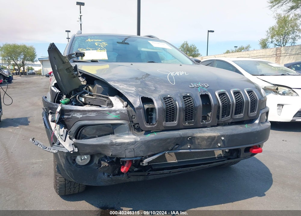 2018 JEEP CHEROKEE TRAILHAWK 4X4 VIN: 1C4PJMBX5JD512506
