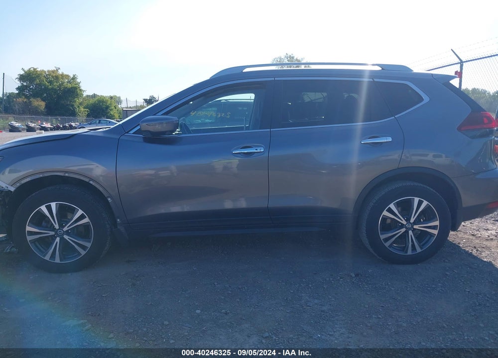 2019 NISSAN ROGUE SV VIN: 5N1AT2MVXKC821729