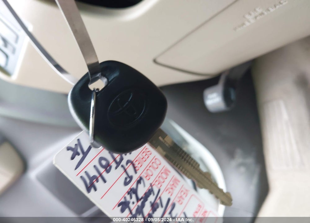 2010 TOYOTA TUNDRA GRADE 5.7L V8 VIN: 5TFJY5F11AX003265