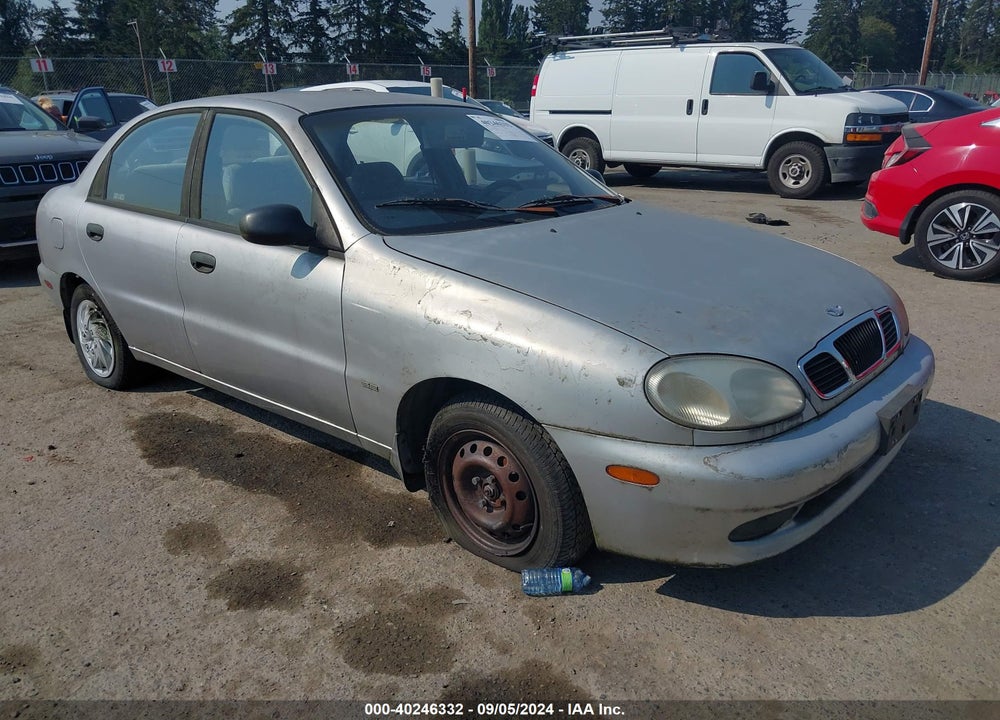 1999 DAEWOO LANOS SE VIN: KLATB5263XB352324