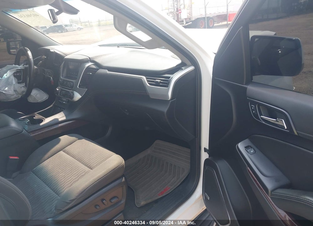 2018 GMC YUKON SLE VIN: 1GKS2AKC1JR360587
