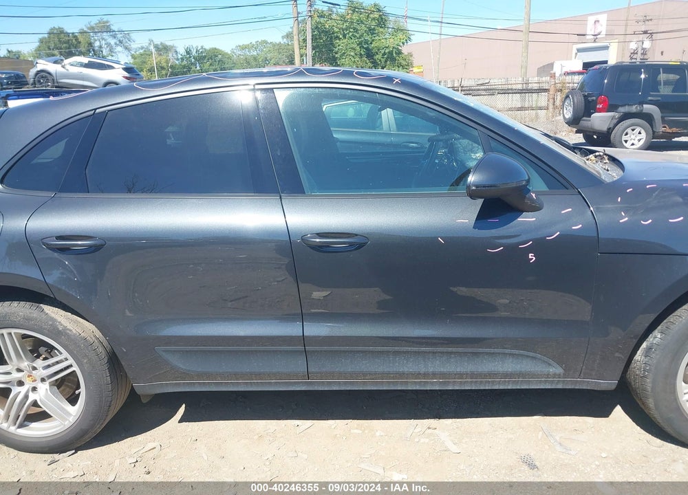 2020 PORSCHE MACAN VIN: WP1AA2A58LLB00887