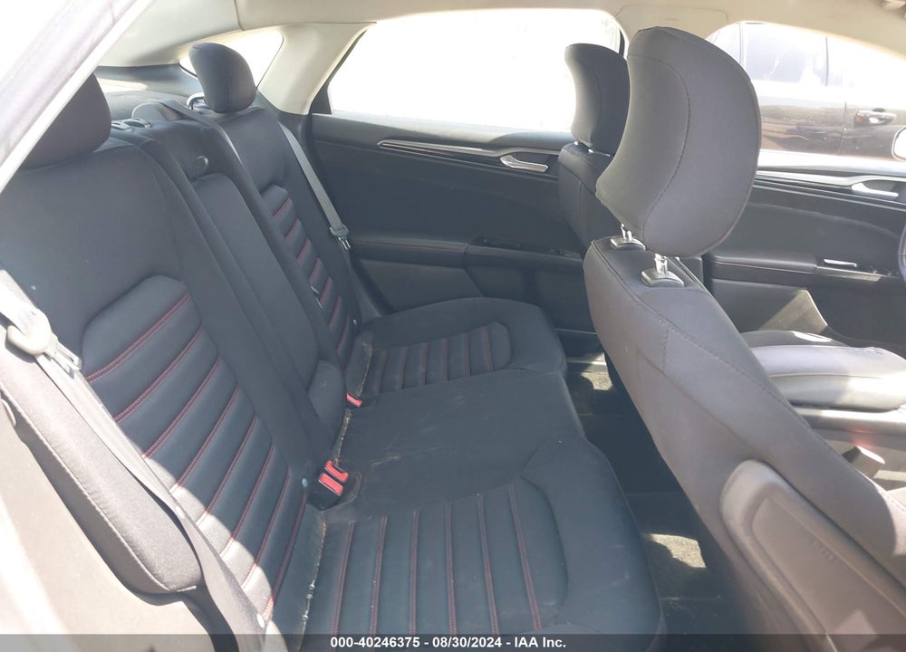 2015 FORD FUSION SE VIN: 3FA6P0HD9FR280965