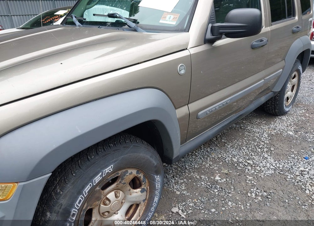 2005 JEEP LIBERTY SPORT VIN: 1J4GL48K25W607292