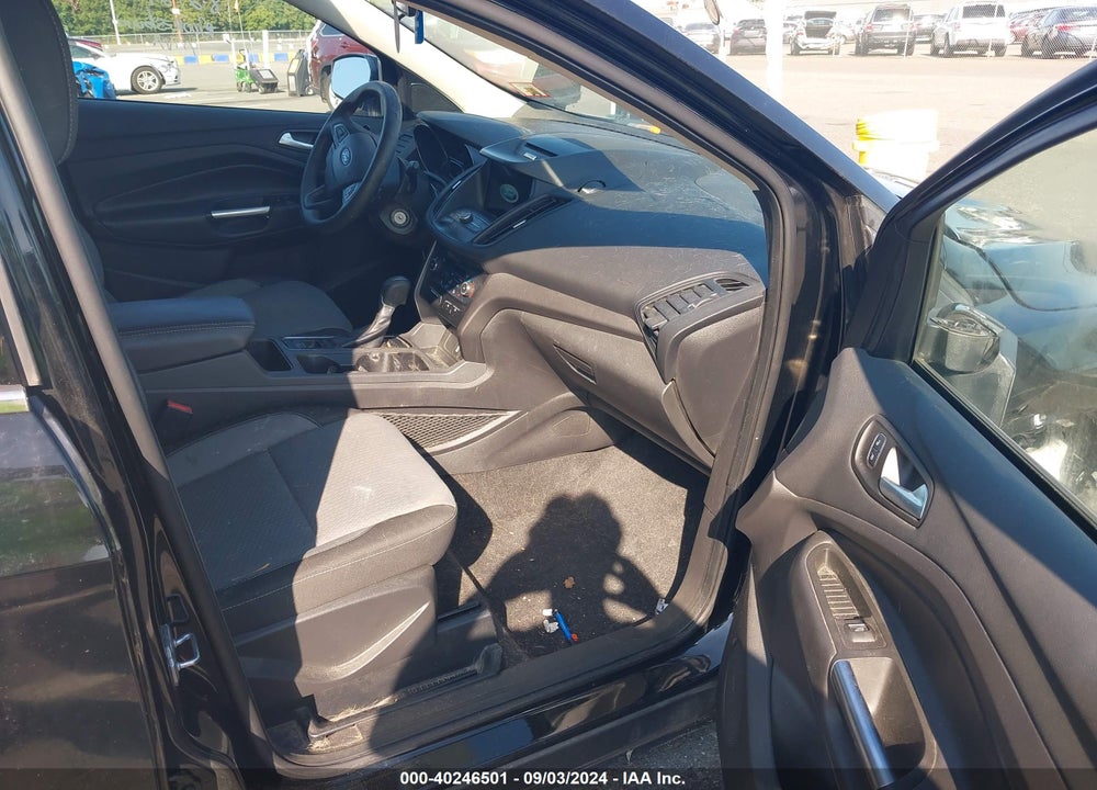 2017 FORD ESCAPE SE VIN: 1FMCU0G91HUA98400