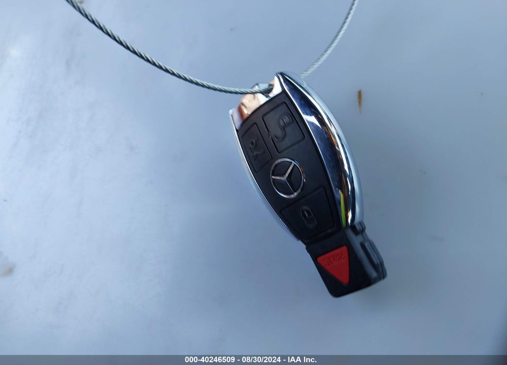 2013 MERCEDES-BENZ C 350 SPORT VIN: WDDGF5HB5DG095464
