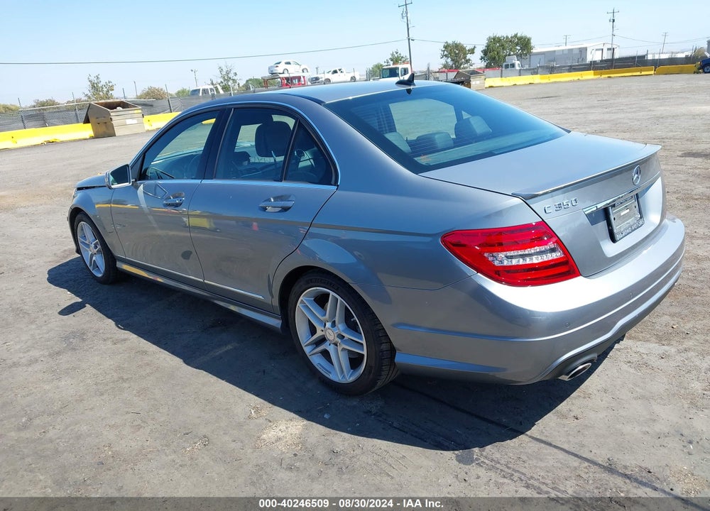 2013 MERCEDES-BENZ C 350 SPORT VIN: WDDGF5HB5DG095464