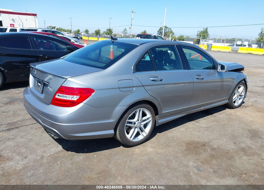 2013 MERCEDES-BENZ C 350 SPORT VIN: WDDGF5HB5DG095464