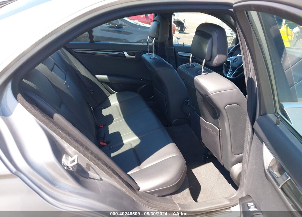 2013 MERCEDES-BENZ C 350 SPORT VIN: WDDGF5HB5DG095464