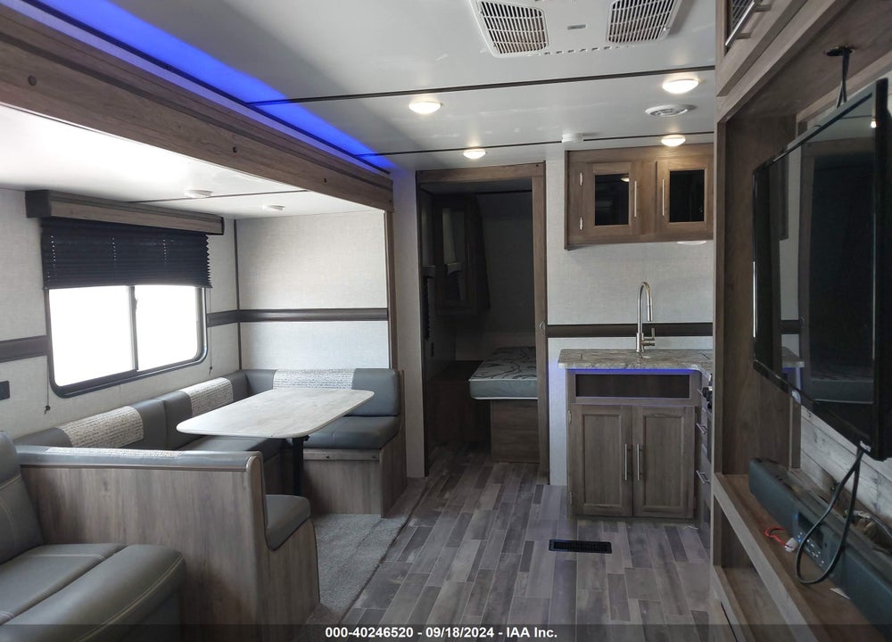 2022 CROSSROADS ZINGER LIGHT VIN: 4YDTZRN25NS370323