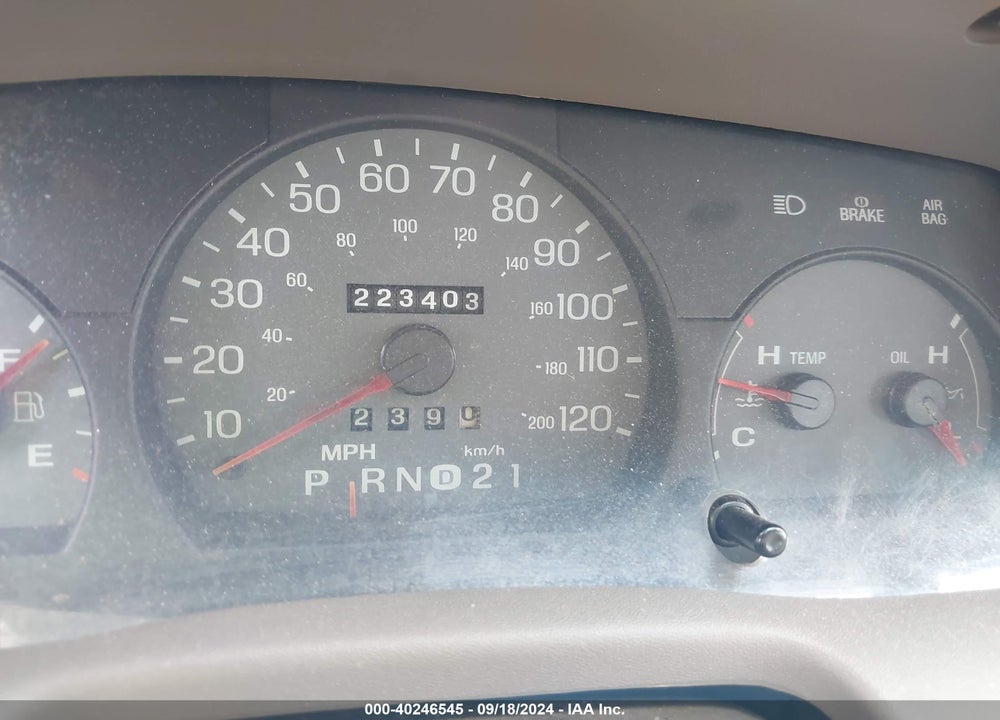 2002 MERCURY GRAND MARQUIS LS VIN: 2MEFM75W12X614322